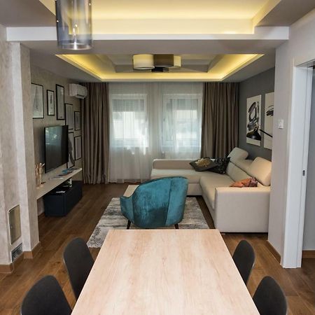 Apartman Donner Centar IV ซูโบติกา ภายนอก รูปภาพ