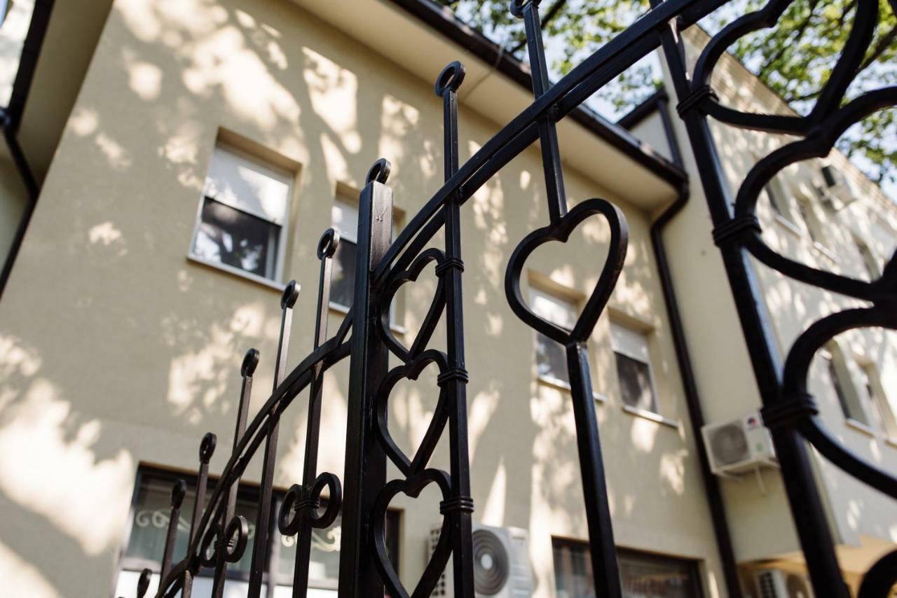 Apartman Donner Centar IV ซูโบติกา ภายนอก รูปภาพ